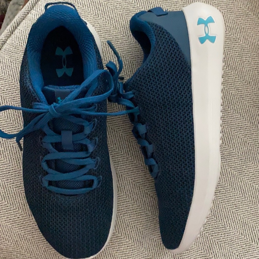 Blue Under Armour Shoes • Women’s 8.5